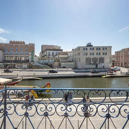No Canal No Centro De Localizacao Premium & Zona Animada Lägenhet Aveiro